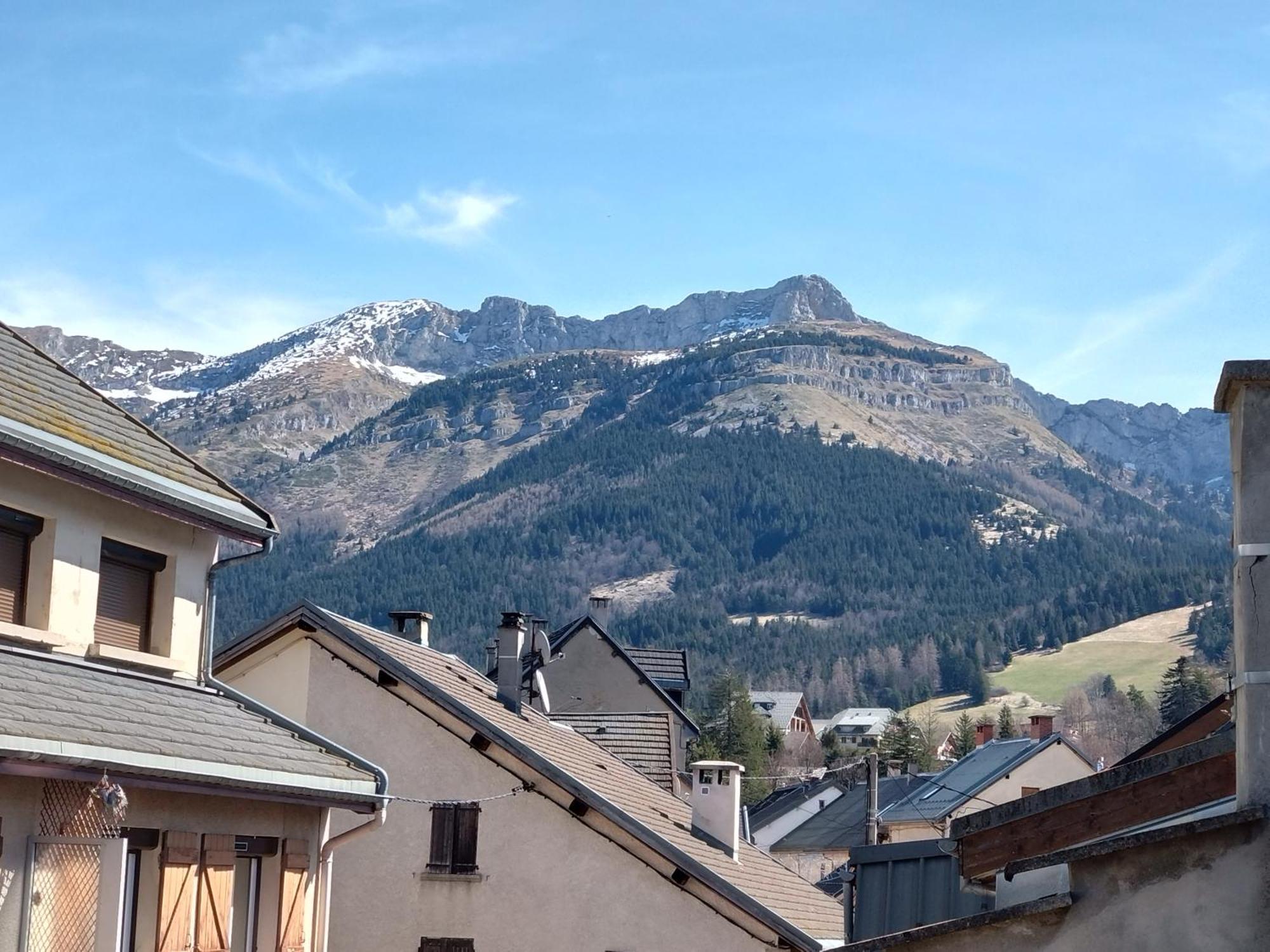 Grande Maison De Ville Renovee,Au Coeur Du Village Villard-de-Lans Exterior foto
